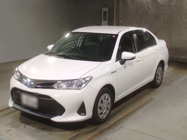 2337 Toyota Corolla axio NKE165 2018 г. (TAA Kinki)